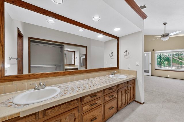 9214 Admiral Lowell Place NE, Albuquerque, NM 87111