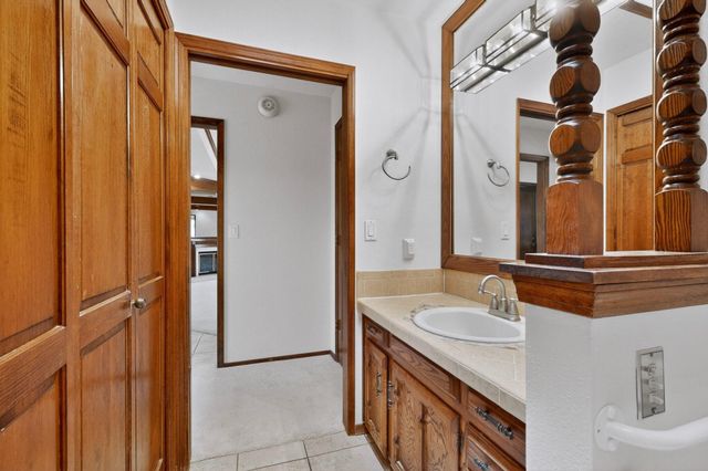 9214 Admiral Lowell Place NE, Albuquerque, NM 87111