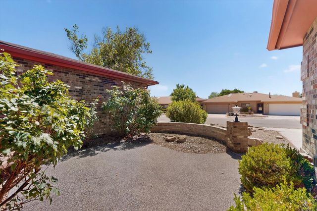 9214 Admiral Lowell Place NE, Albuquerque, NM 87111