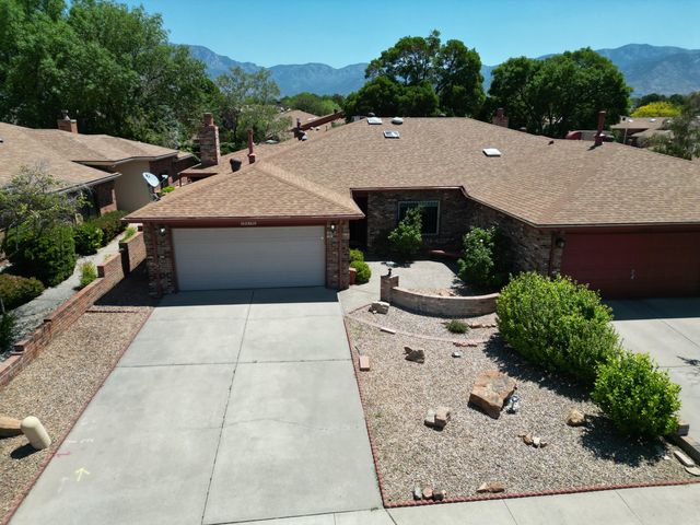 9214 Admiral Lowell Place NE, Albuquerque, NM 87111