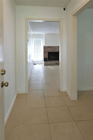 938 Greatwood Drive, Houston, TX 77013