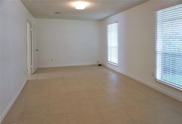 938 Greatwood Drive, Houston, TX 77013