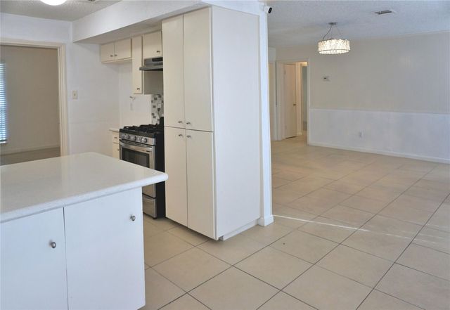 938 Greatwood Drive, Houston, TX 77013