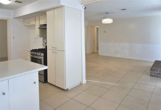 938 Greatwood Drive, Houston, TX 77013