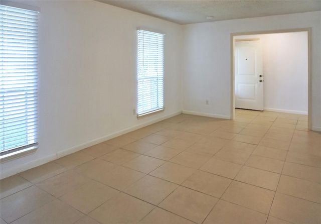 938 Greatwood Drive, Houston, TX 77013