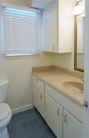 938 Greatwood Drive, Houston, TX 77013