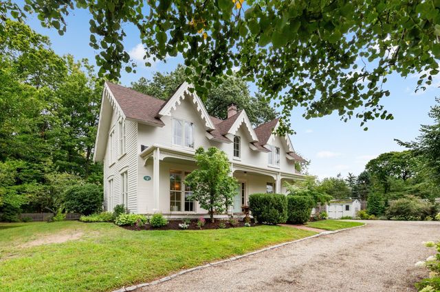 82 Old River Place, Dedham, MA 02026