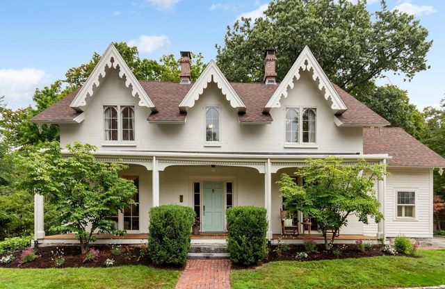 82 Old River Place, Dedham, MA 02026