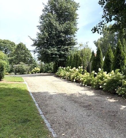 82 Old River Place, Dedham, MA 02026