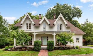 82 Old River Place, Dedham, MA 02026