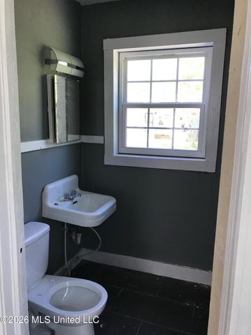 402 Lexington Avenue, Jackson, MS 39209