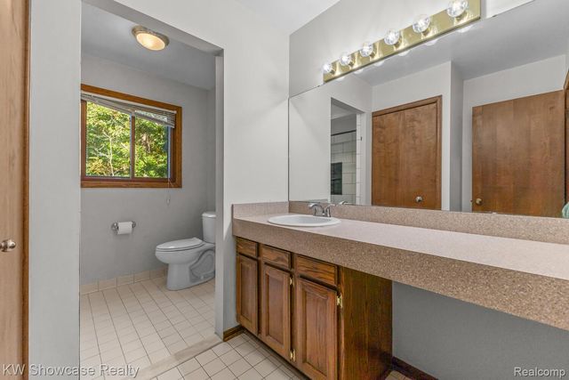 6138 Sundance Trail, Genoa Township, MI 48116
