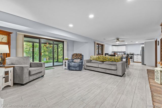 6138 Sundance Trail, Genoa Township, MI 48116