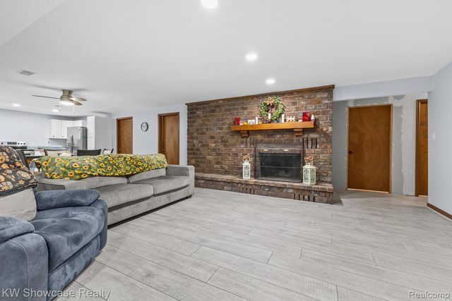 6138 Sundance Trail, Genoa Township, MI 48116