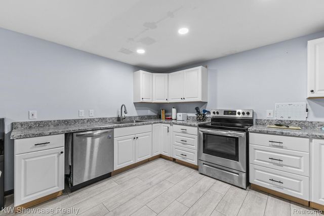 6138 Sundance Trail, Genoa Township, MI 48116