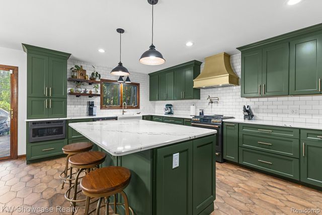 6138 Sundance Trail, Genoa Township, MI 48116