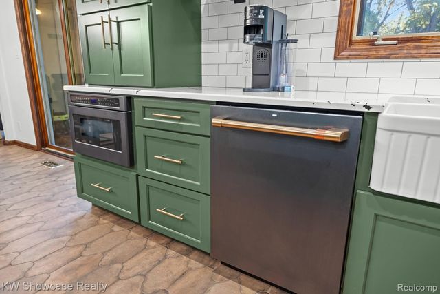 6138 Sundance Trail, Genoa Township, MI 48116