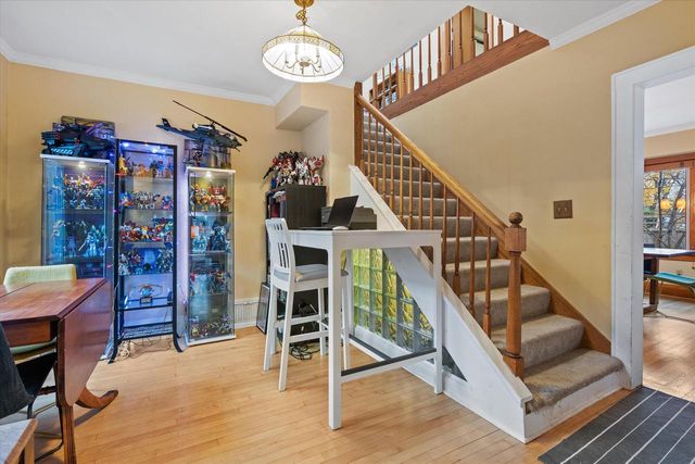 5916 W Wells STREET, Wauwatosa, WI 53213