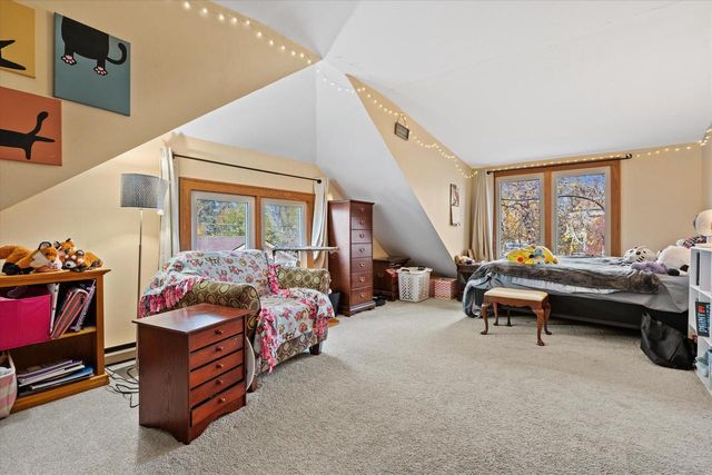 5916 W Wells STREET, Wauwatosa, WI 53213