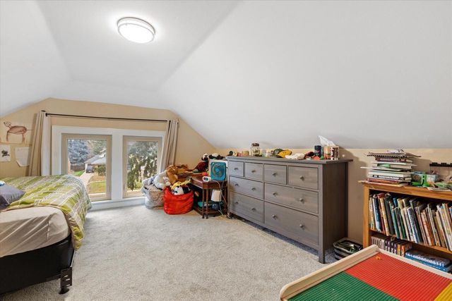 5916 W Wells STREET, Wauwatosa, WI 53213