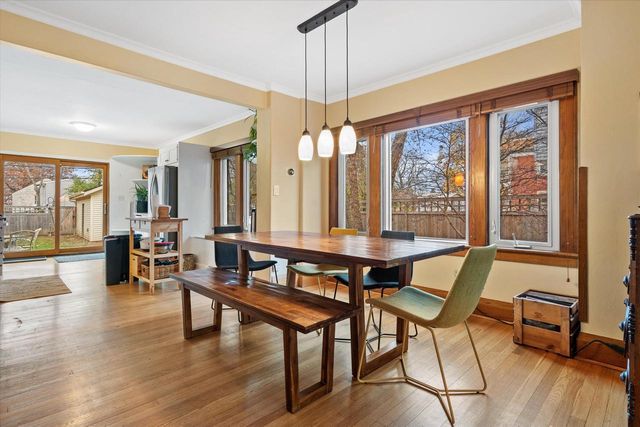 5916 W Wells STREET, Wauwatosa, WI 53213