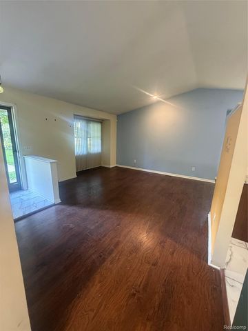 24706 Bashian Drive, Novi, MI 48375
