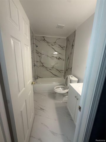 24706 Bashian Drive, Novi, MI 48375