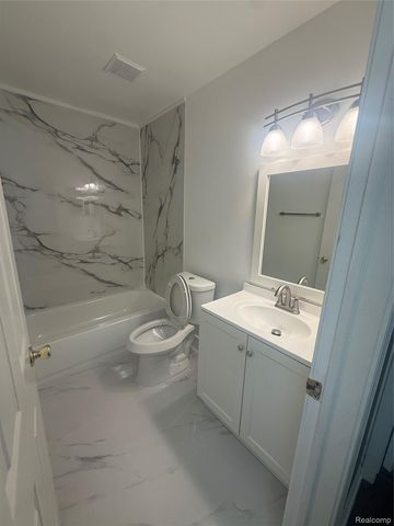 24706 Bashian Drive, Novi, MI 48375
