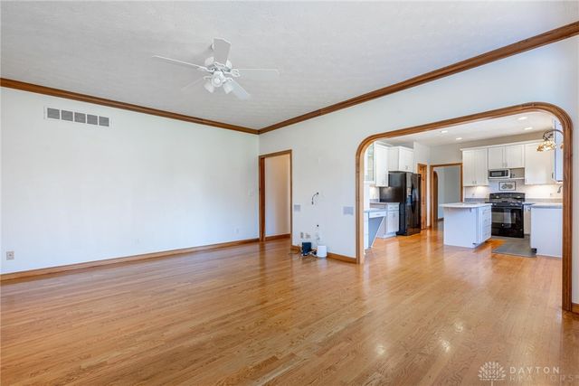 320 Springmill Drive, Springboro, OH 45066