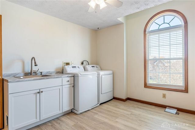 320 Springmill Drive, Springboro, OH 45066