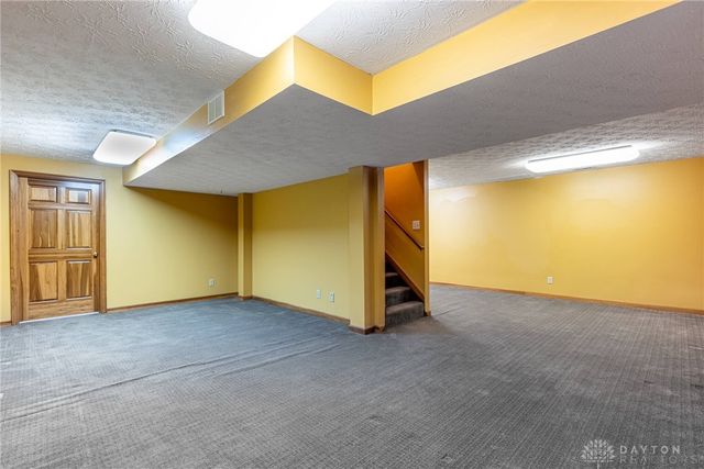 320 Springmill Drive, Springboro, OH 45066