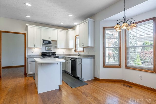 320 Springmill Drive, Springboro, OH 45066