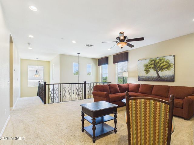 2567 E PENEDES Drive, Gilbert, AZ 85298