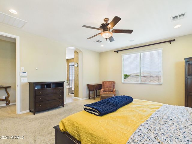 2567 E PENEDES Drive, Gilbert, AZ 85298