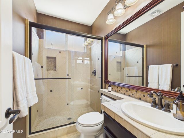 2567 E PENEDES Drive, Gilbert, AZ 85298
