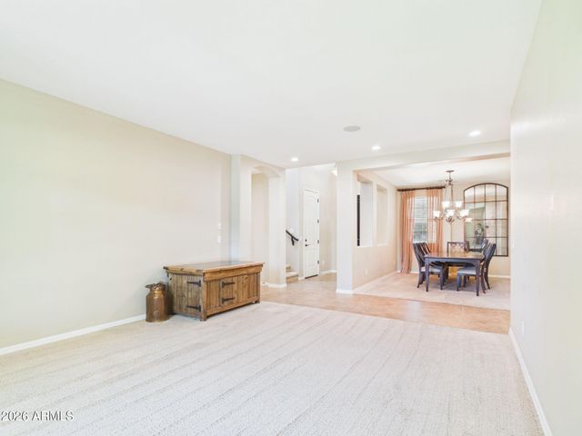 2567 E PENEDES Drive, Gilbert, AZ 85298