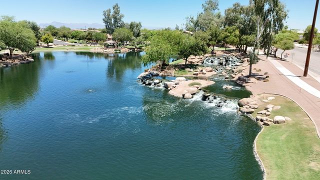 2567 E PENEDES Drive, Gilbert, AZ 85298