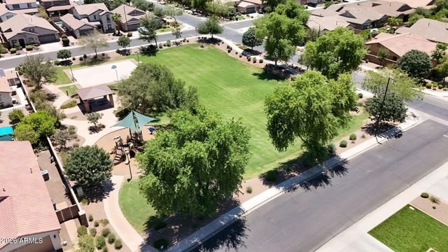2567 E PENEDES Drive, Gilbert, AZ 85298