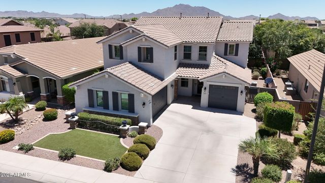 2567 E PENEDES Drive, Gilbert, AZ 85298