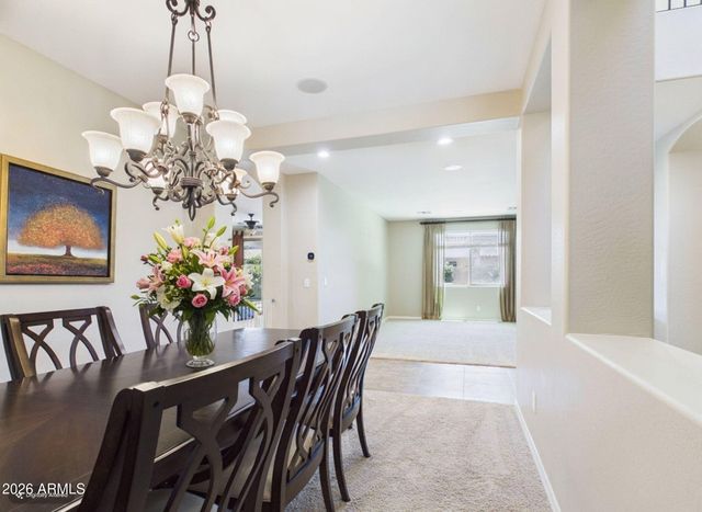 2567 E PENEDES Drive, Gilbert, AZ 85298