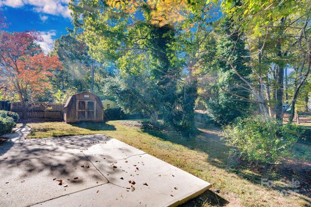 9310 Harps Mill Court, Charlotte, NC 28270