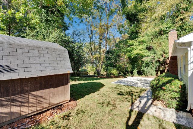 9310 Harps Mill Court, Charlotte, NC 28270