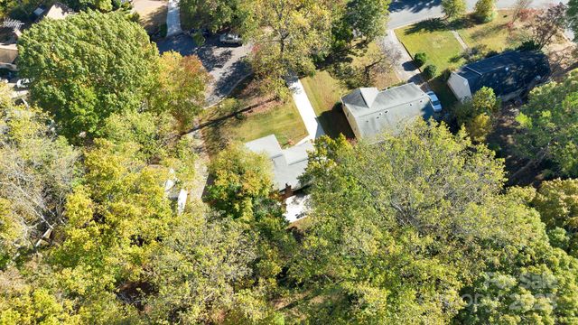 9310 Harps Mill Court, Charlotte, NC 28270