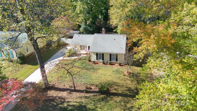 9310 Harps Mill Court, Charlotte, NC 28270