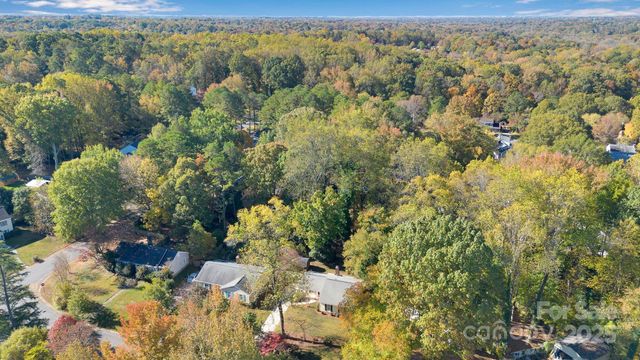 9310 Harps Mill Court, Charlotte, NC 28270