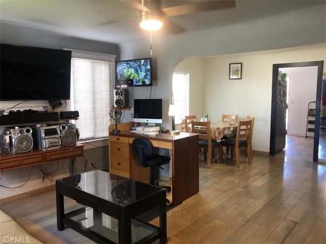 424 E 91st Street, Los Angeles, CA 90003