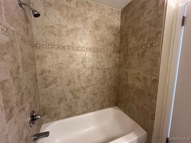 6724 CAPOUANO Drive, Montgomery, AL 36116