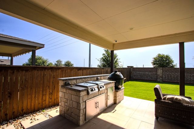 1512 Eleanor Drive, Fort Worth, TX 76052