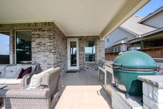 1512 Eleanor Drive, Fort Worth, TX 76052