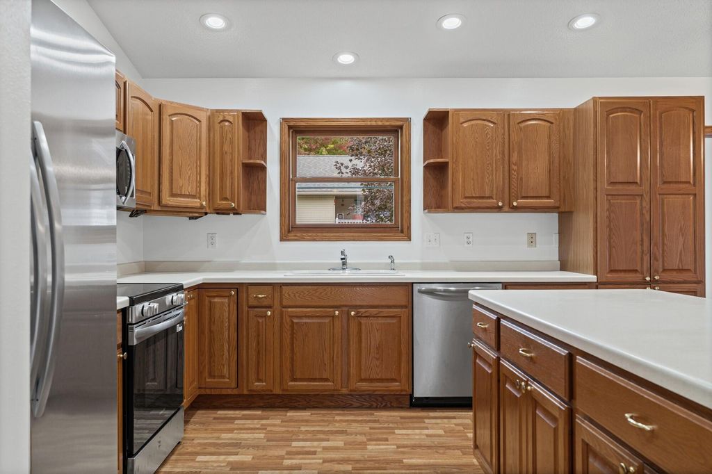 913 Jonathan Lane, La Crescent, MN 55947 — photo 3